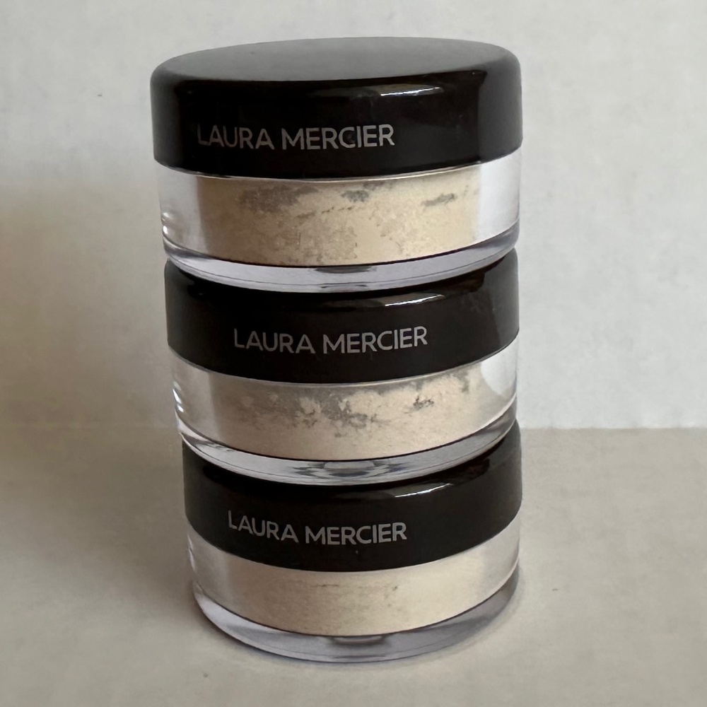 Set of 3 Laura Mercier Translucent Loose Setting Powder minis - Picture 2 of 4